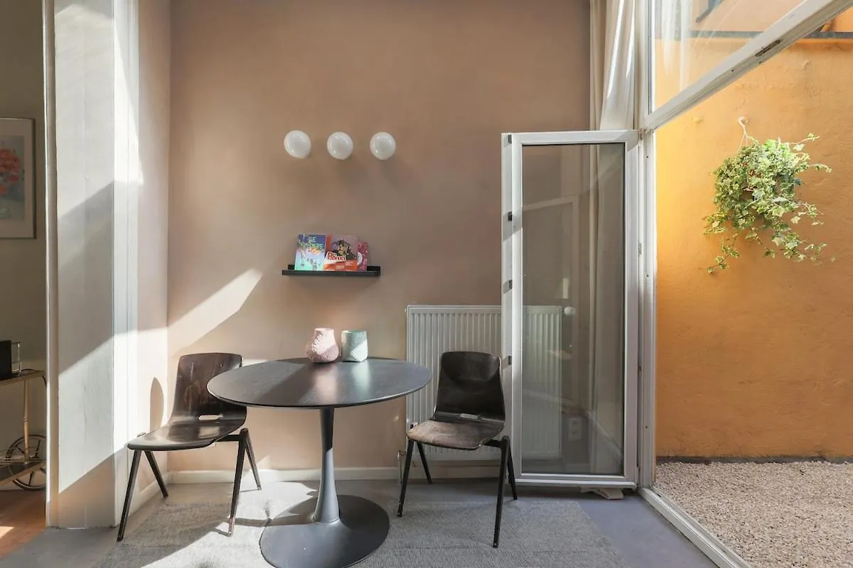 Charming Family Townhouse In Antwerpヴィラ ベルギー