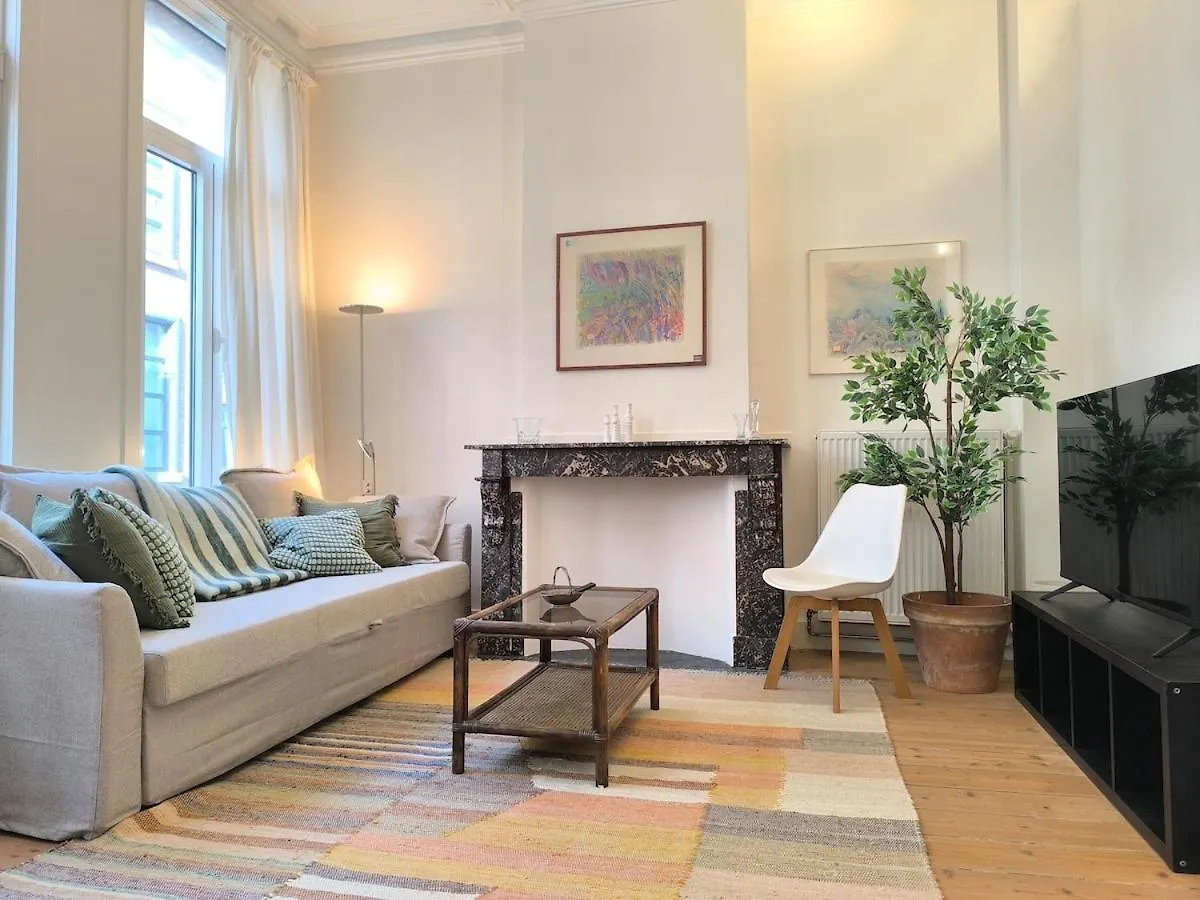 Charming Family Townhouse In Antwerpヴィラ 0*, アントウェルペン ベルギー