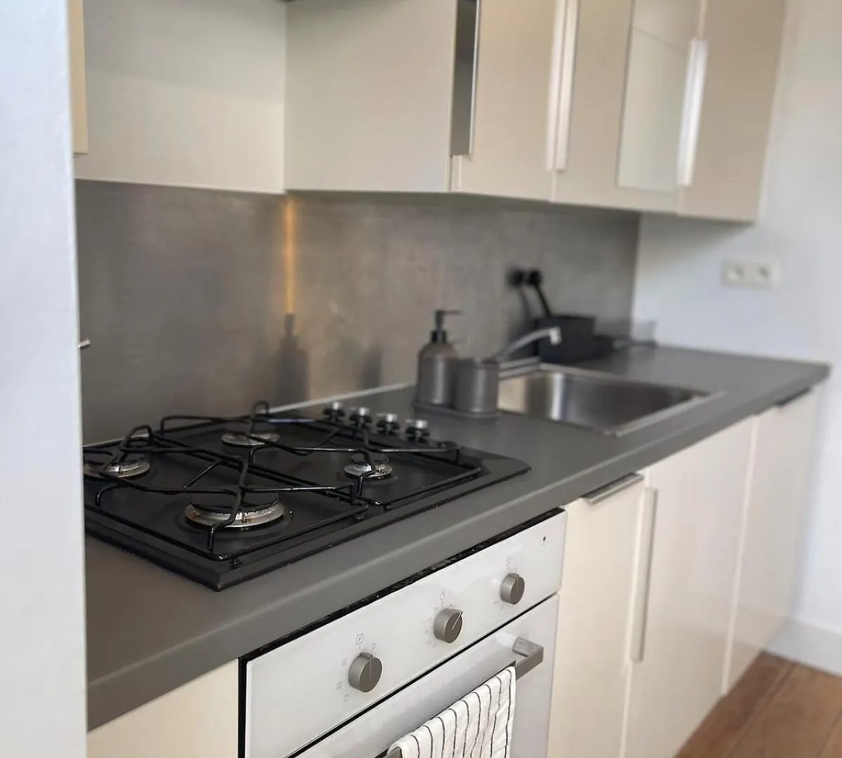Charming Family Townhouse In Antwerpヴィラ アントウェルペン